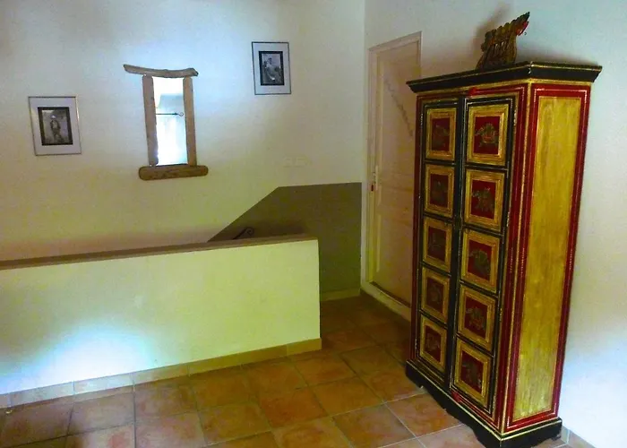 A Chiosella Couette-café Corbara